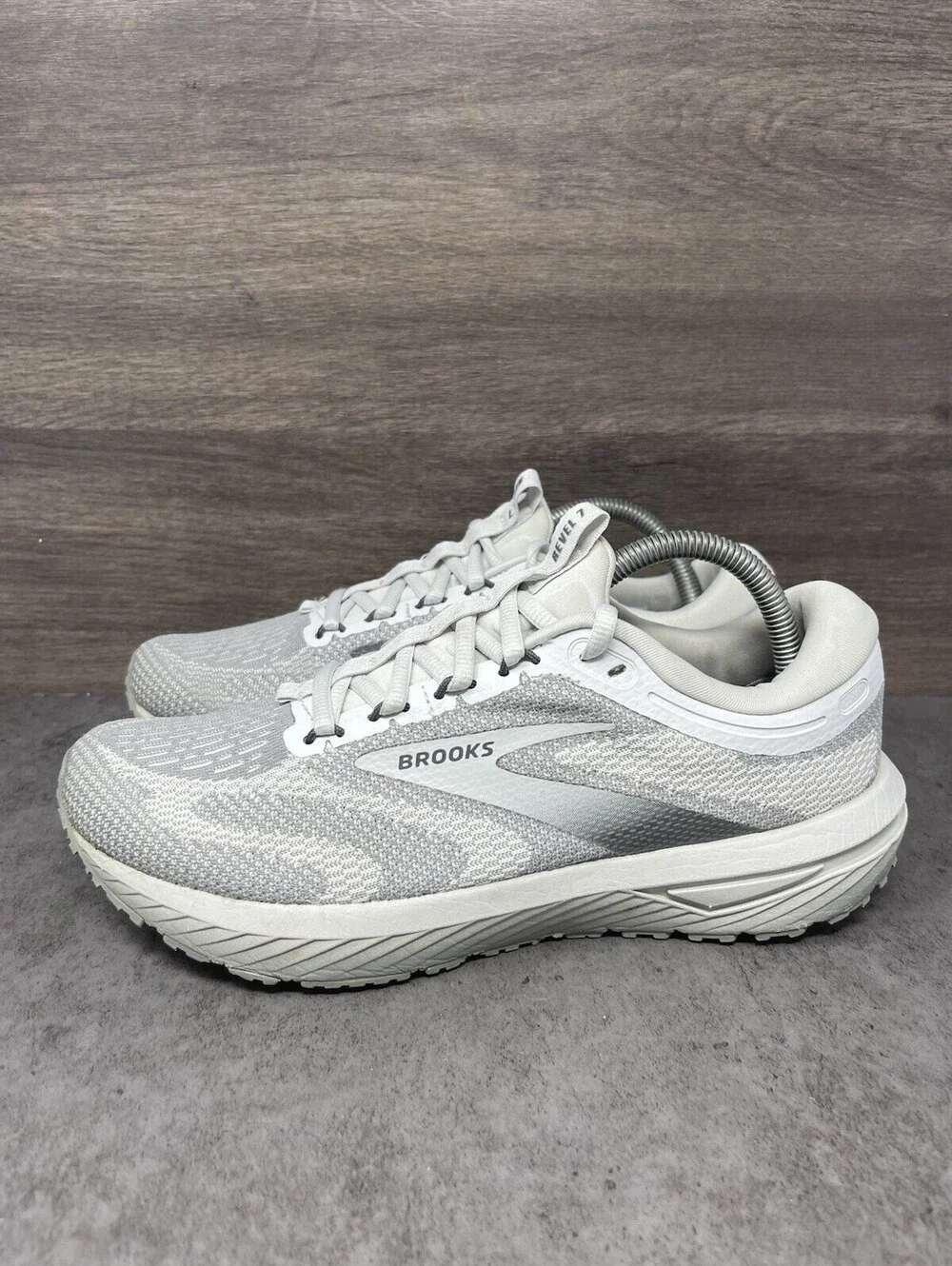 Brooks Revel 7 Size 10 Womens White Grey DNA Running Walking Athletic Shoes